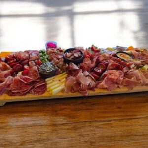 Planche de charcuterie pour vos &eacute;v&eacute;nements &agrave; H&eacute;nouville
